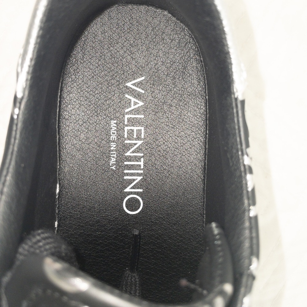 VALENTINO Logo Styled LOW CUT SNEAKERS๐100% REAL LEATHER - Picture 8 of 10